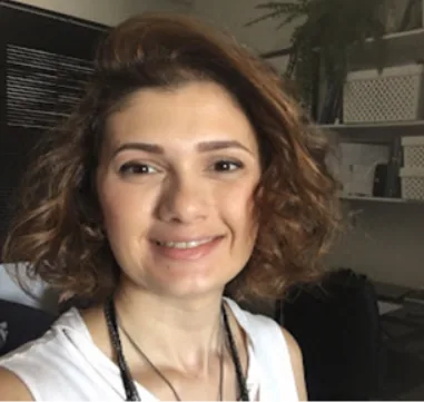 Profª Drª Agnes Cristina Oliveira Mafra