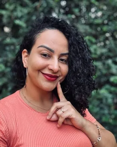Profª Drª Gracyeli Santos Souza Guarienti